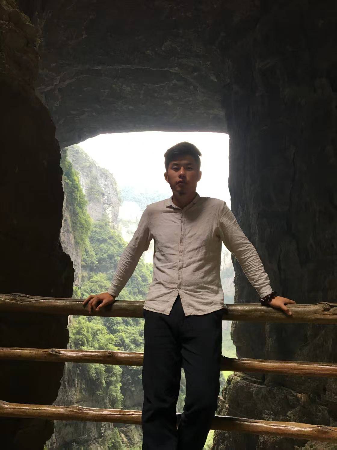 王洪博