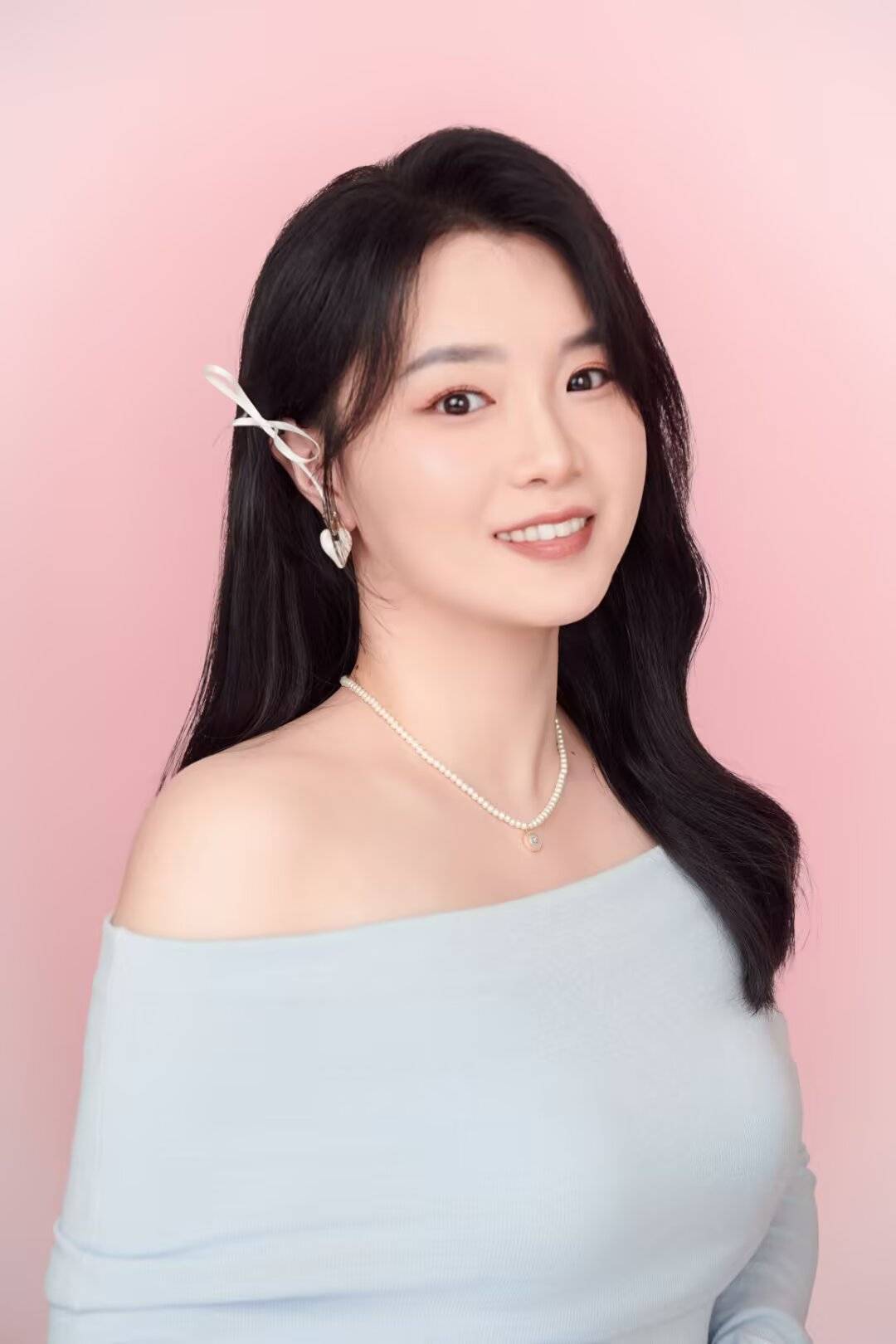 张玲